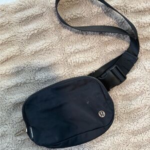 lululemon everywhere belt bag 1L Black